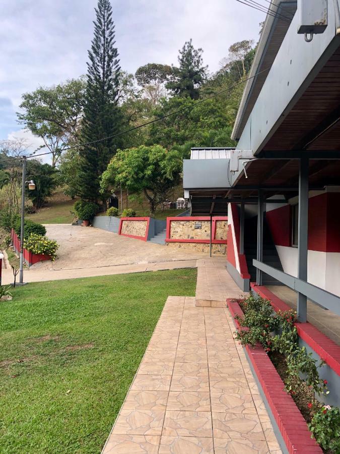 Monique'S Guest House Maraval Dış mekan fotoğraf